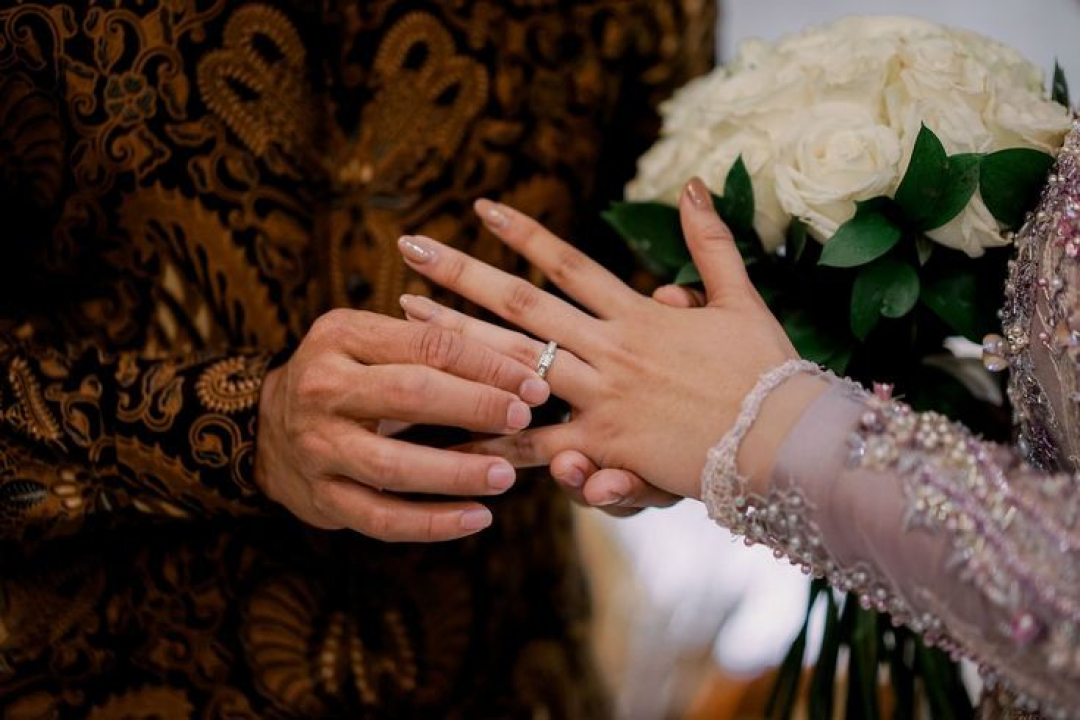 https://ayookdatang.webnikah.com/dirmember/00000027/Ziazio/photo-266967-312603-l-202410050132.jpg